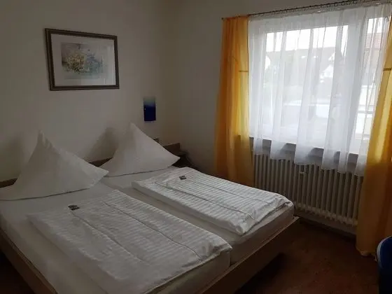 Economy Tek Büyük Yataklı Oda