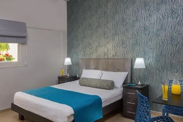 Classic Tek Büyük Yataklı Oda