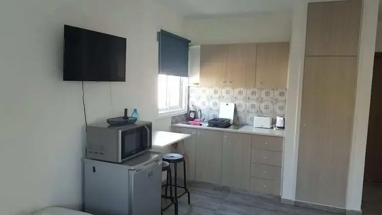 Luxury Stüdyo, Bahçeli