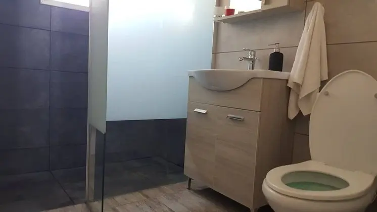 Luxury Stüdyo, Bahçeli