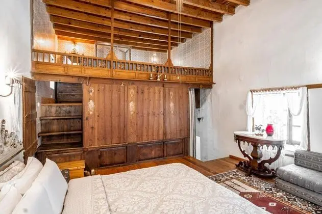 Suite, Bahçe Manzaralı, Şömineli
