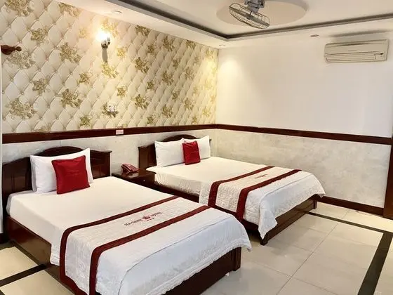 Üç Kişilik Oda