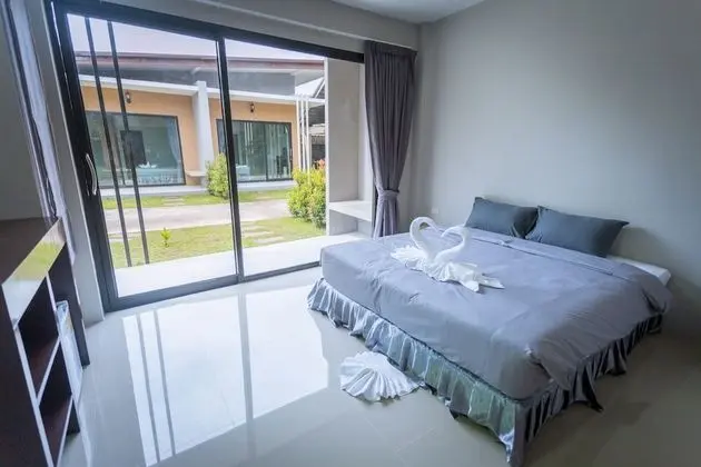 Superior Double Room with Private Bathroom