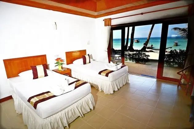 Hotel Seaview Room 40 sqm. with Twin Beds