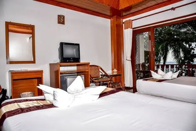 Hotel Seaview Room 40 sqm. with Twin Beds