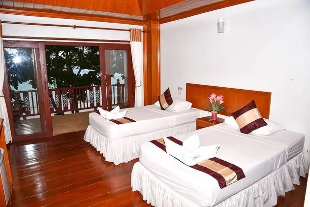 Hotel Seaview Room 40 sqm. with Twin Beds