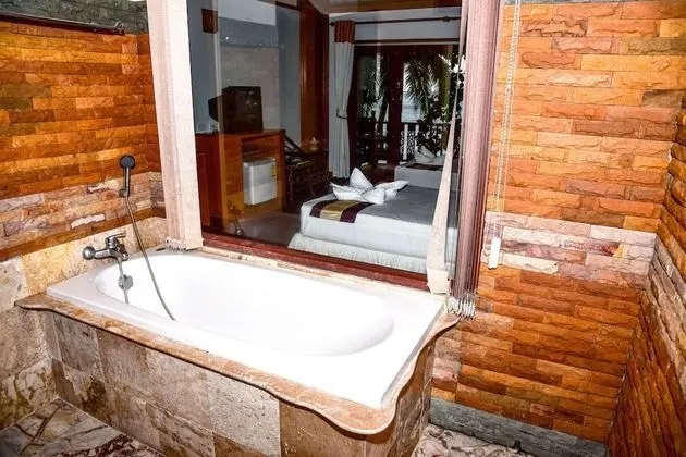 Hotel Seaview Room 40 sqm. with Twin Beds