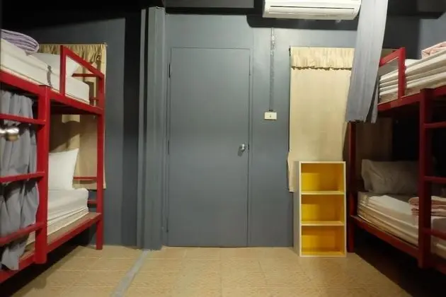 4 - Bed Mixed Shared Dormitory