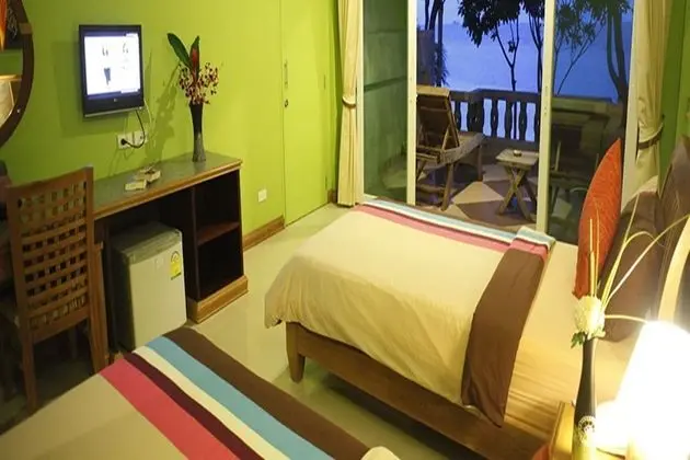 Deluxe Beachfront Villa