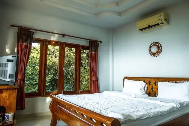 Seaview Deluxe Double Bed