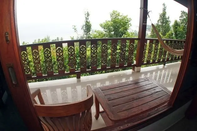 Seaview Deluxe Triple