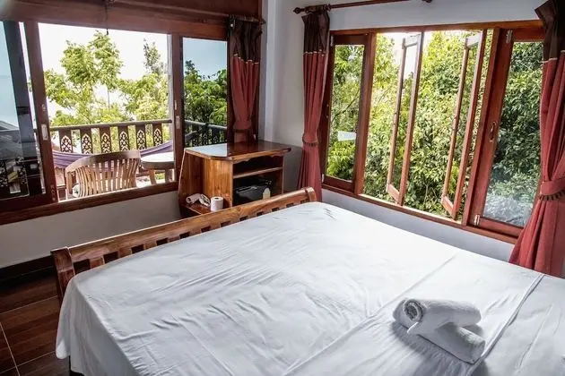 Seaview Deluxe Triple
