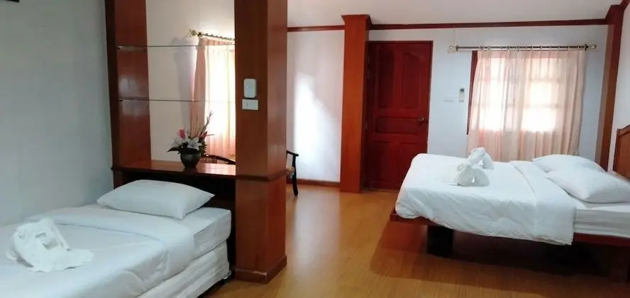 Family Triple Suite