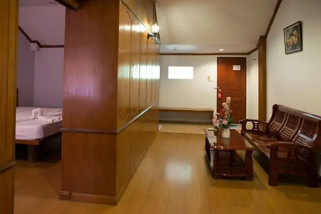 Family Triple Suite