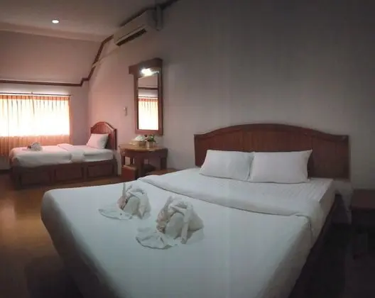 Family Triple Suite