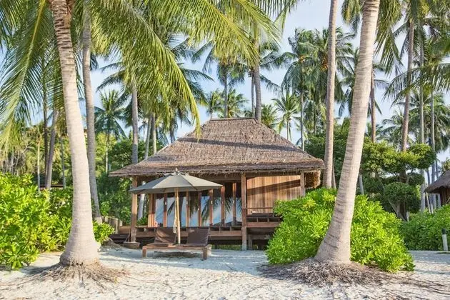 Villa (Castaway Beach Villa)