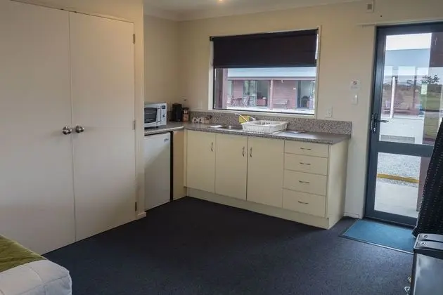 Family Studio, Multiple Beds, Non Smoking, Kitchenette (Upstairs)