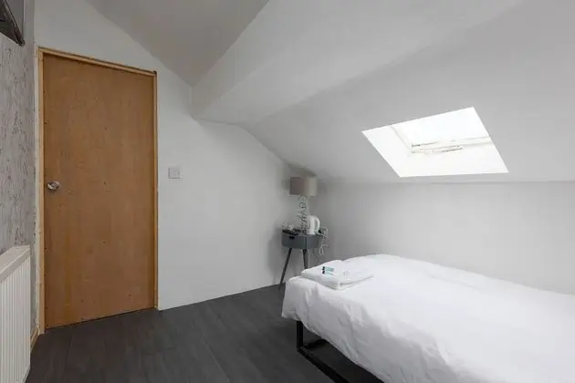 Basic Single Room Fourth Floor.