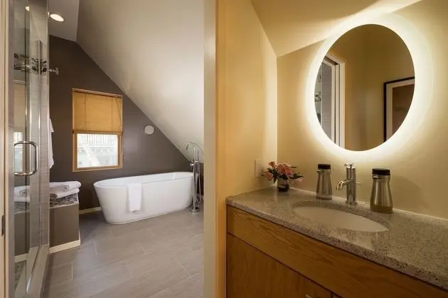 Luxury Çatı Katı (Loft), 1 En Büyük (King) Boy Yatak, Şömine