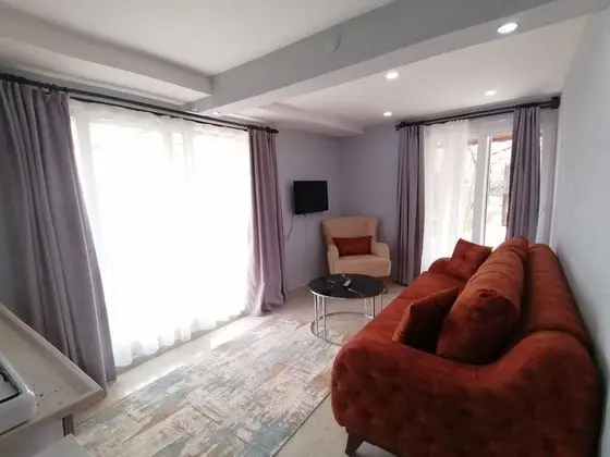 Apartment, Havuz veya Bahçe Manzaralı, Balkonlu