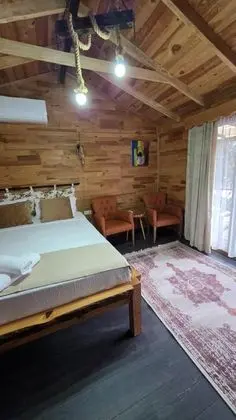 Çift Kişilik, Havuz Manzaralı, Balkonlu