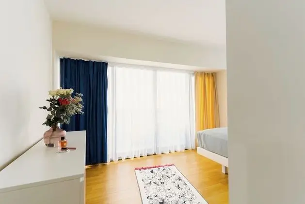 Panorama Two Bedrooms plus Living Room