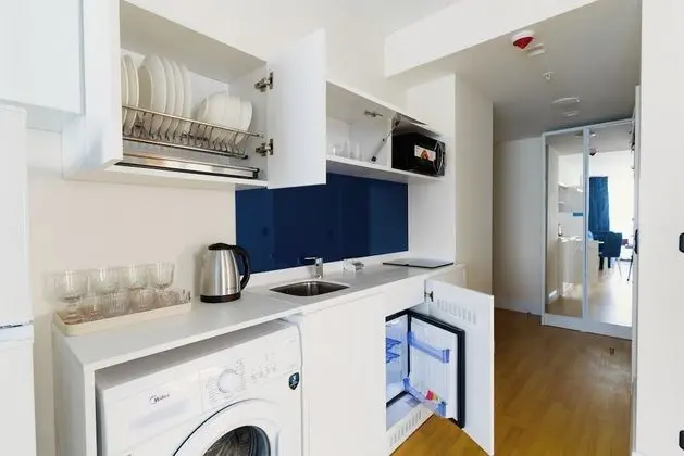 Panorama Two Bedrooms plus Living Room