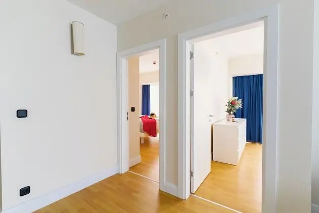 Panorama Two Bedrooms plus Living Room