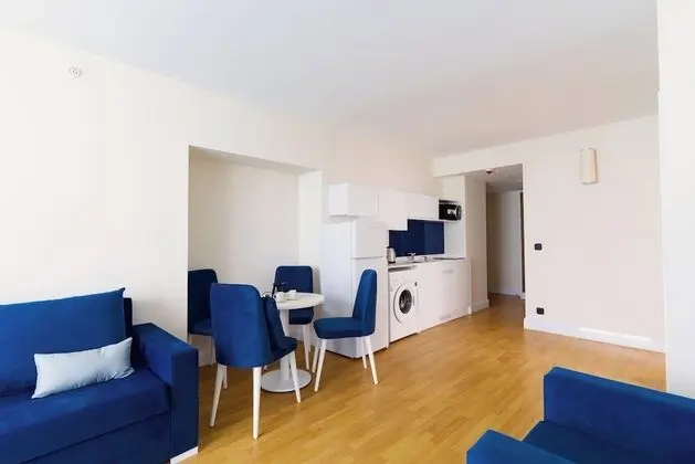 Panorama Two Bedrooms plus Living Room