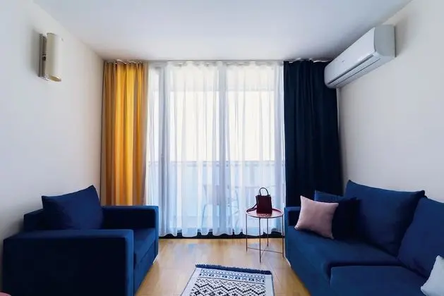 Panorama Two Bedrooms plus Living Room