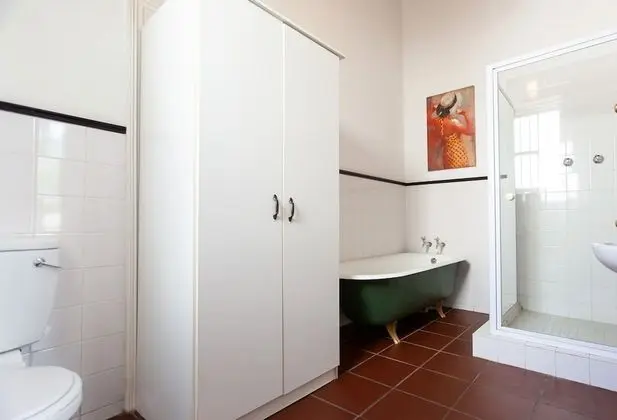 Luxury Tek Büyük Yataklı Oda (Room 1)