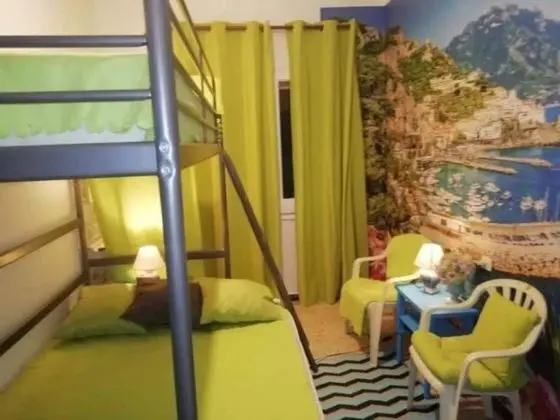 Üç Kişilik Oda, Ortak Banyo