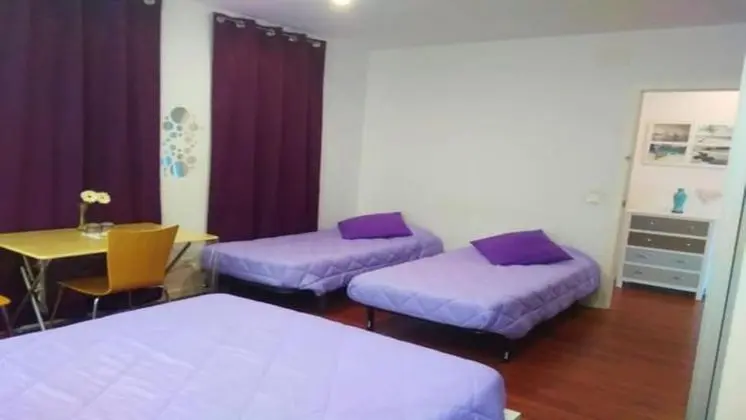 Family Oda, Birden Çok Yatak, Avlu Manzaralı