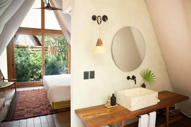 Mangrove Room