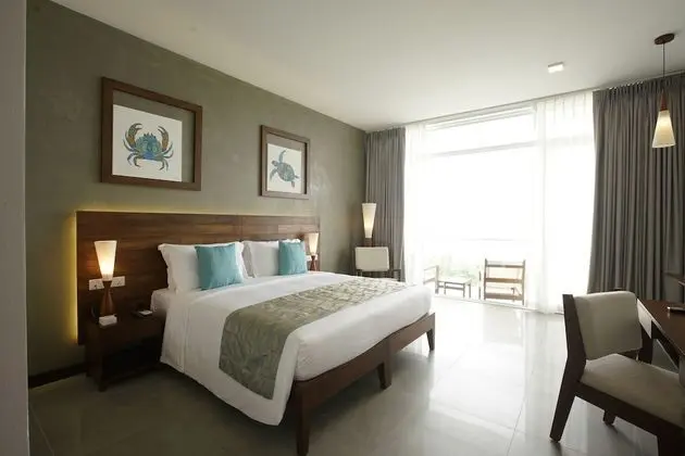 Deluxe Tek Büyük Yataklı Oda, 1 Çift Kişilik Yatak, Balkon, Okyanus Manzaralı