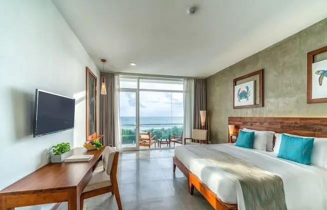 Deluxe Tek Büyük Yataklı Oda, 1 Çift Kişilik Yatak, Balkon, Okyanus Manzaralı