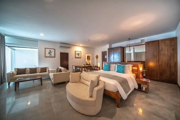 Junior Süit, 1 En Büyük (King) Boy Yatak, Balkon, Okyanus Manzaralı
