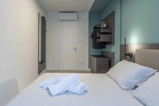Tek Büyük Yataklı Oda, Ortak Banyo