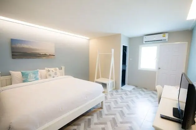One Bedroom with Ensuite Bathroom-Double Bed