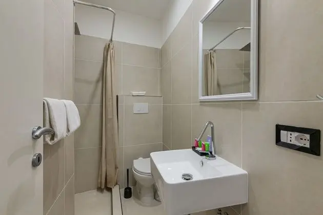 Basic Tek Büyük Yataklı Oda