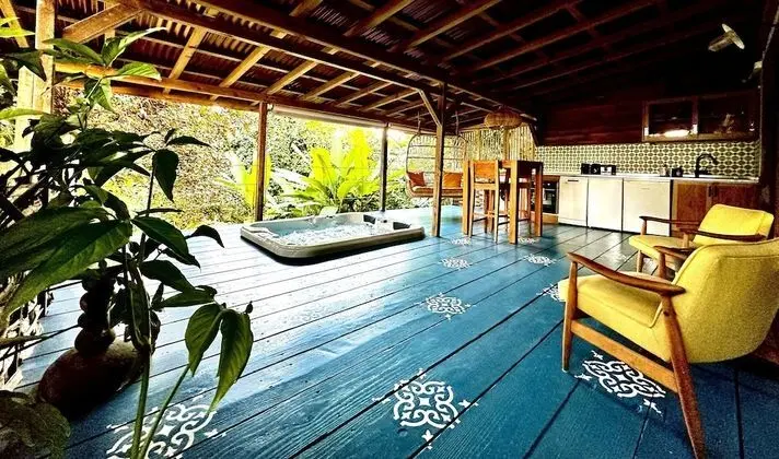 Deluxe Çatı Katı (Loft), Banyolu/Duşlu, Bahçe Manzaralı