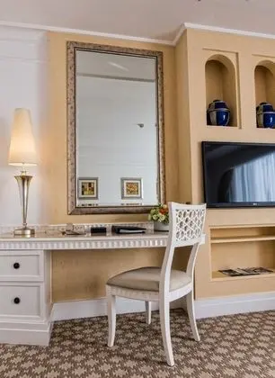 Family Oda, 2 Tek Kişilik Yatak, Sigara İçilebilir, Kule