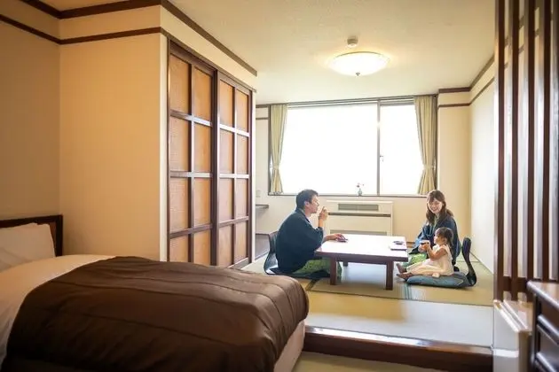 Family Oda (Japanese Western with Tatami area)