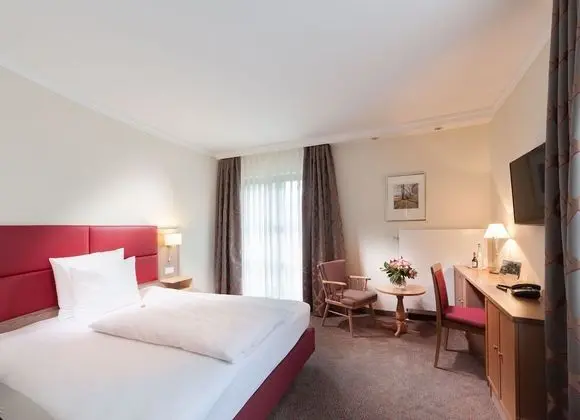 Comfort Büyük Yataklı Tek Kişilik Oda