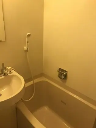 Tek Kişilik Oda, Sigara İçilmez