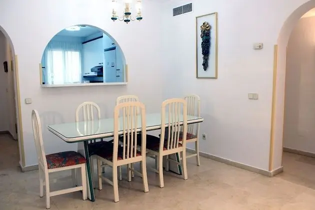 Apart Daire, 2 Yatak Odası, Bahçe Manzaralı