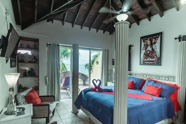 Oceana Luxury King Suite with Oceanview and balcony