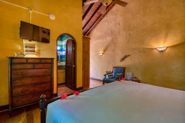Royale Luxury King Suite with courtyard view with a private balcony