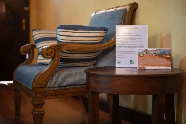 Royale Luxury King Suite with courtyard view with a private balcony