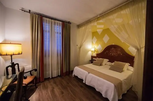 Standard Oda, 2 Tek Kişilik Yatak